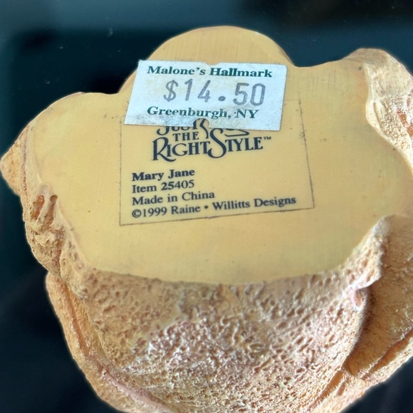 Two shoes from just the right shoe collection - Picture 2 of 5